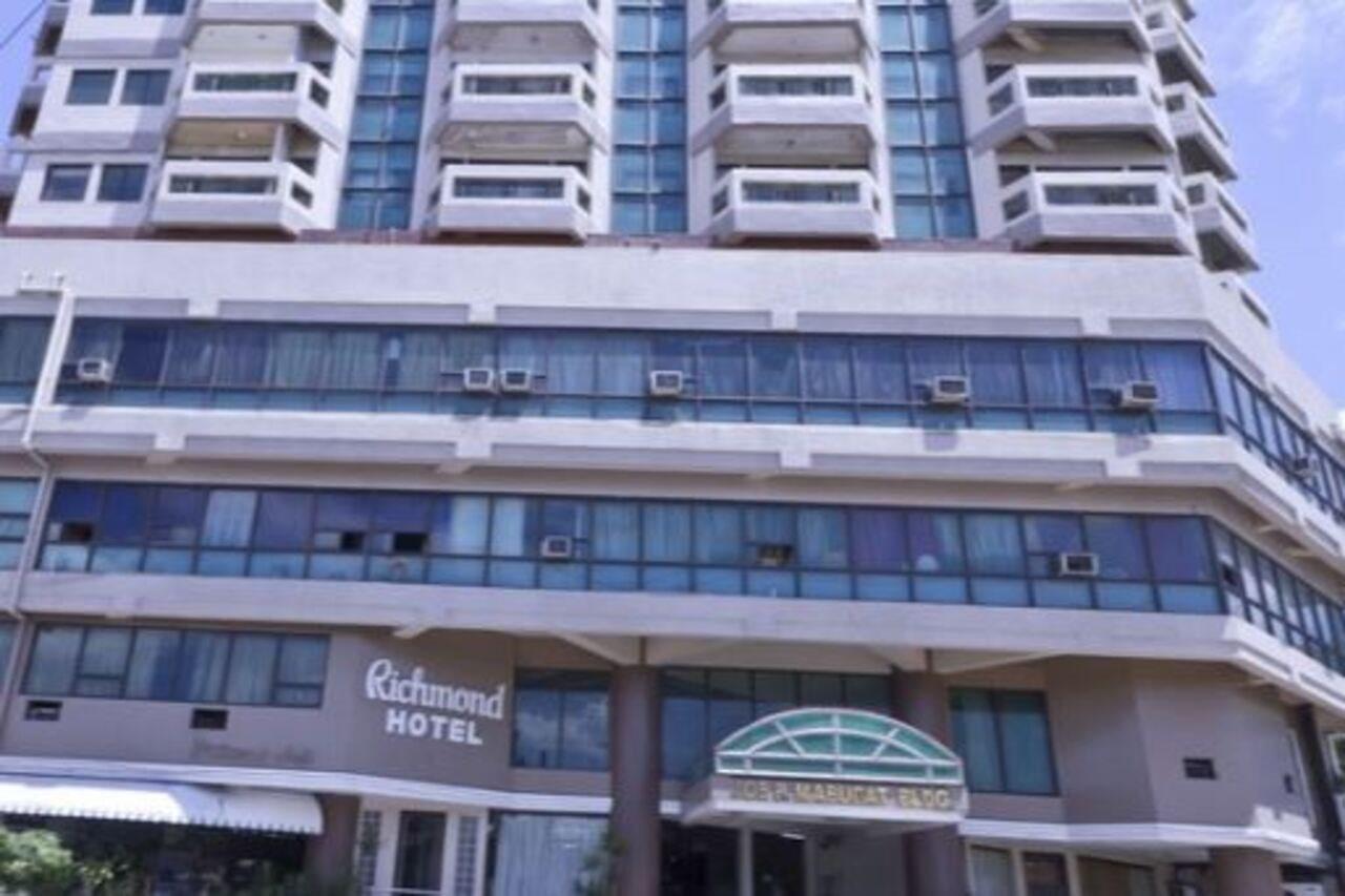 فندق ريتشموند بلازا Tabok المظهر الخارجي الصورة